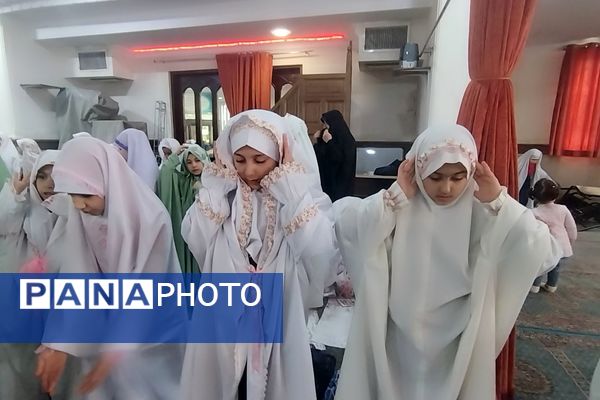 آیین جشن تکلیف دانش‌آموزان دختر شهرستان پردیس در فضایی معنوی و باشکوه