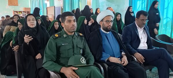 جشنواره سرود دانش‌آموزی در جزیره هرمز