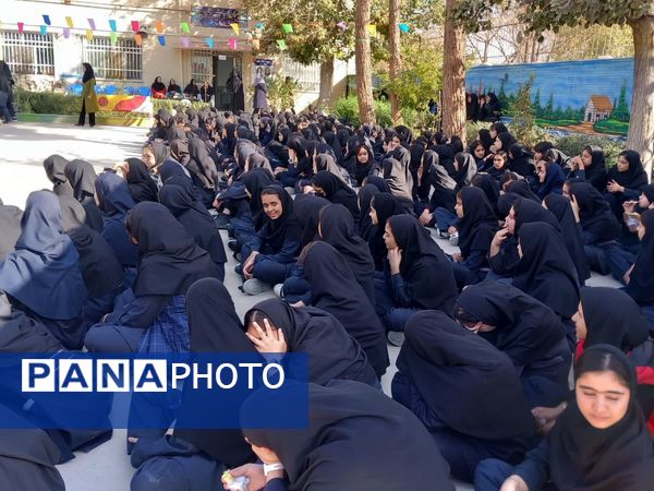 مراسم ولایت حضرت زینب در دبیرستان دخترانه فرهیختگان 