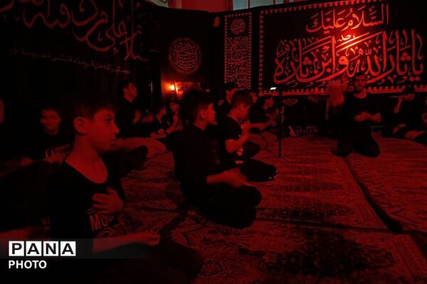 برگزاری مراسمات‌ شب‌های‌ قدر‌ در شهرک امیریه