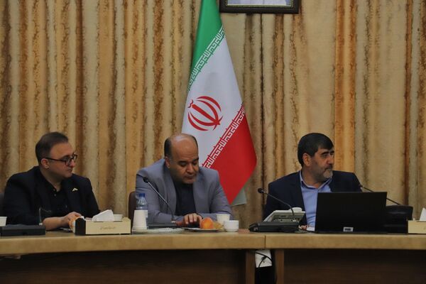 آیین رونمایی از پوستر گرامیداشت روز ملی صنعت و معدن