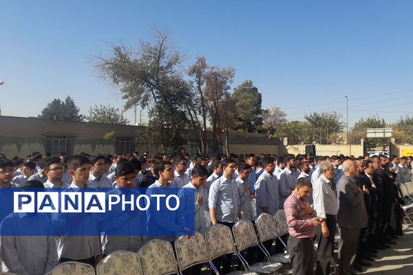 برگزاری افتتاحیه «هفته پدافند غیرعامل » در دبیرستان ماندگار مدرس ناحیه دو شهرری 