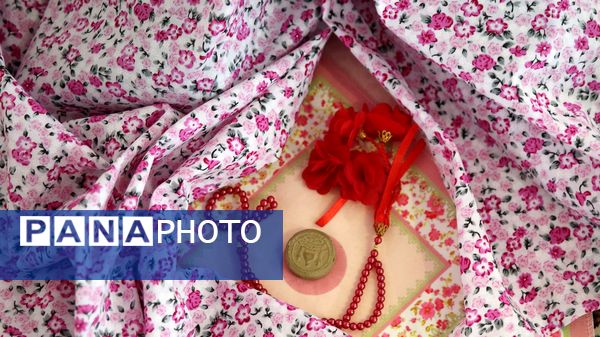 حضور پرشور مکلفین در مصلی بزرگ امام خامنه‌ای(مدظله العالی) با حضور بیش از ۱۰۰۰ هزار دانش‌آموز شهرستان