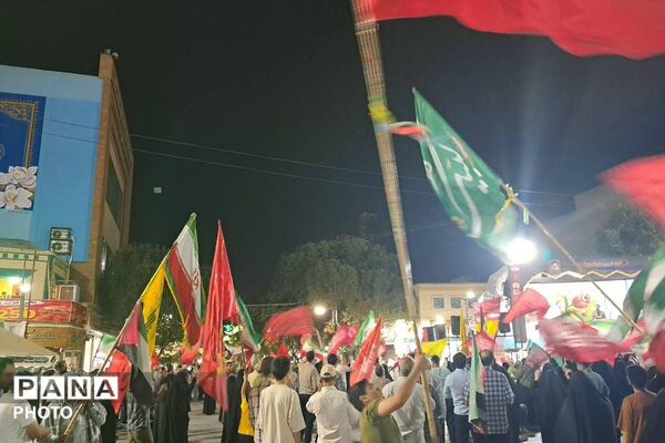 حضور دانش‌آموزان دبیرستان اسلامی تزکیه ناحیه دو شهرری در تجمعات شبانه 