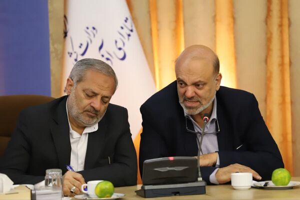 جلسه جمع‌بندی سفر اعضای کمیسیون آموزش مجلس به استان با حضور وزیر آموزش و پرورش 