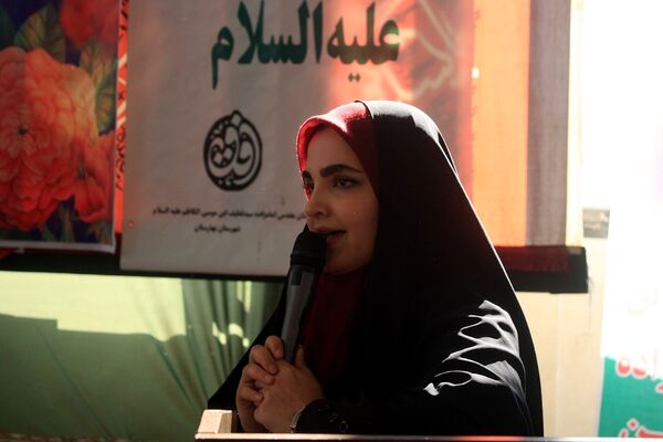 محفل انس با قرآن در امامزاده لطیف(ع) نسیم‌شهر