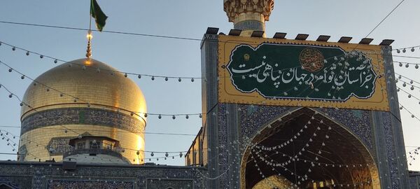 سفر معنوی دانش‌آموزان سما کاشان به مشهد مقدس در دهه کرامت
