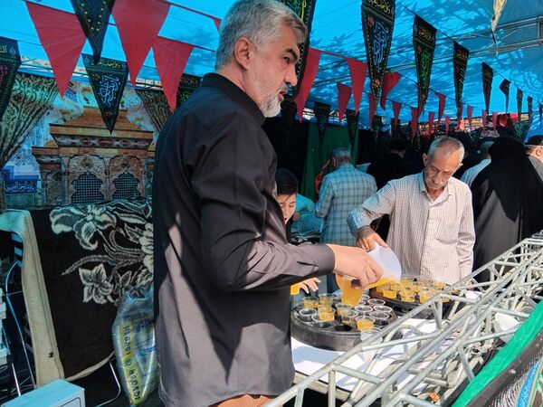 پیاده‌روی جاماندگان اربعین حسینی از مصلی تا میدان شهدای کرج