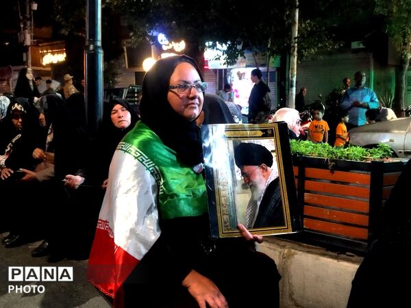 طنین شور و شعور نبوی در حسینیه امام خمینی نیشابور؛ عیدانه نوجوانان پانا در مهدِ عاشقی