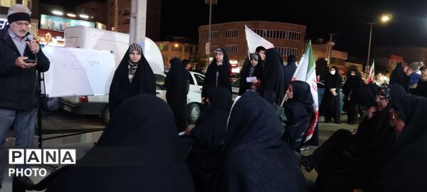 تریبون آزاد در حسینیه فضل نیشابور