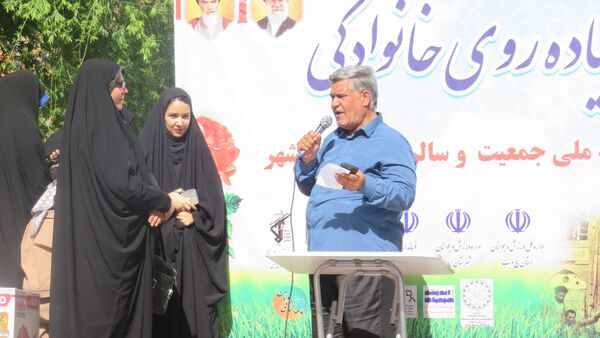 همایش بزرگ پیاد‌ه‌روی خانوادگی در شهرستان بن