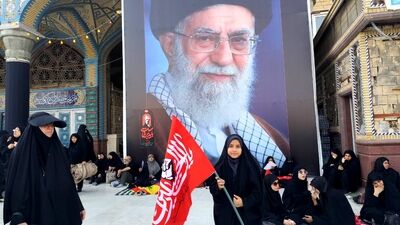 تشییع پیکر رهبر شهید؛ جلوه‌ای از حضور گسترده مردم