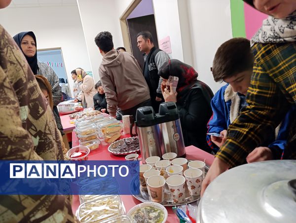 برپایی بازارچه کار و فناوری دبیرستان غیر دولتی شایستگان آشخانه 