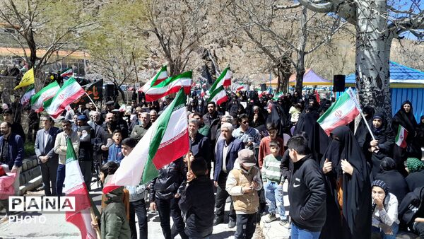 مراسم استغاثه به امام زمان (عج) به همراه آتش زدن بت بعل در گرداب شهر بن