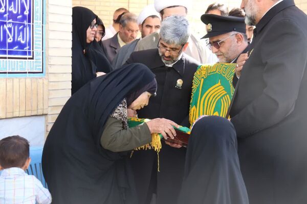 ابرکوه، میزبان خدام حرم رضوی
