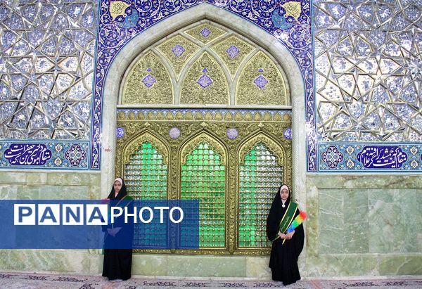 همایش دانش‌آموزی حافظان نور در حرم حضرت معصومه(س)