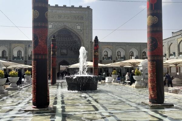 حال وهوای حرم مطهر در صبح شهادت امام رضا (ع)