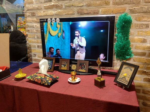 فعالیت چایخانه حضرت زهرا(س) نیشابور در هوای سرد زمستانی 