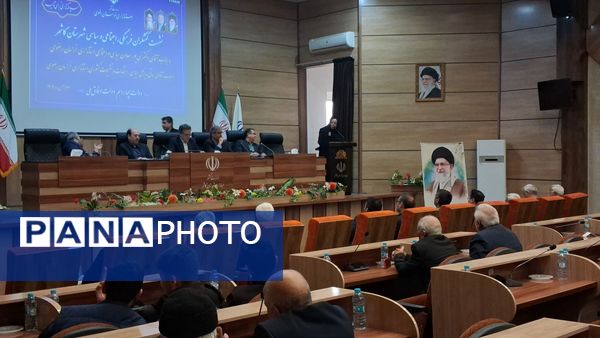 نشست کنشگران فرهنگی ،اجتماعی و سیاسی شهرستان کاشمر کاشمر