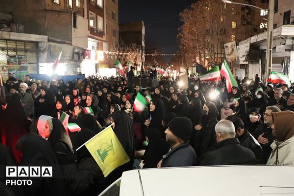 مردم‌غیور کرج‌ با رهبر شهید تجدید بیعت کردند