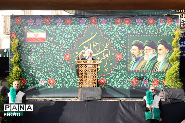 برپایی باشکوه نماز عید فطر در یزد