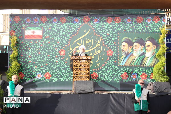 برپایی باشکوه نماز عید فطر در یزد