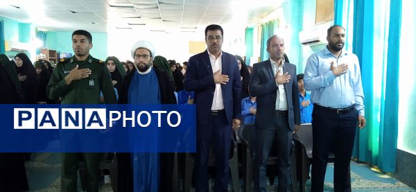 جشنواره سرود دانش‌آموزی در جزیره هرمز