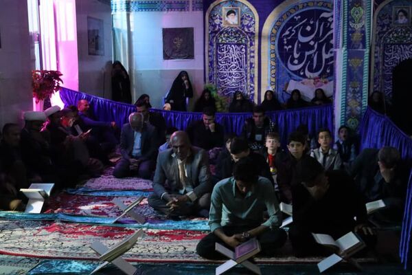 برگزاری باشکوه دومین محفل قرآنی «رواق» با محوریت ترویج جلسات خانگی قرآن در شهرستان فلارد
