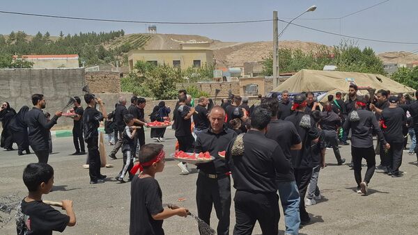 سوگواری روز عاشورا در شهر کهک قم