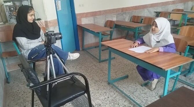 دانش آموزان از قاب پانا هفته معلم را تبریک گفتند 