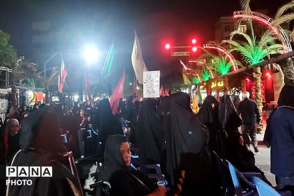  تهران سیاهپوش در شام غریبان رهبر شهید