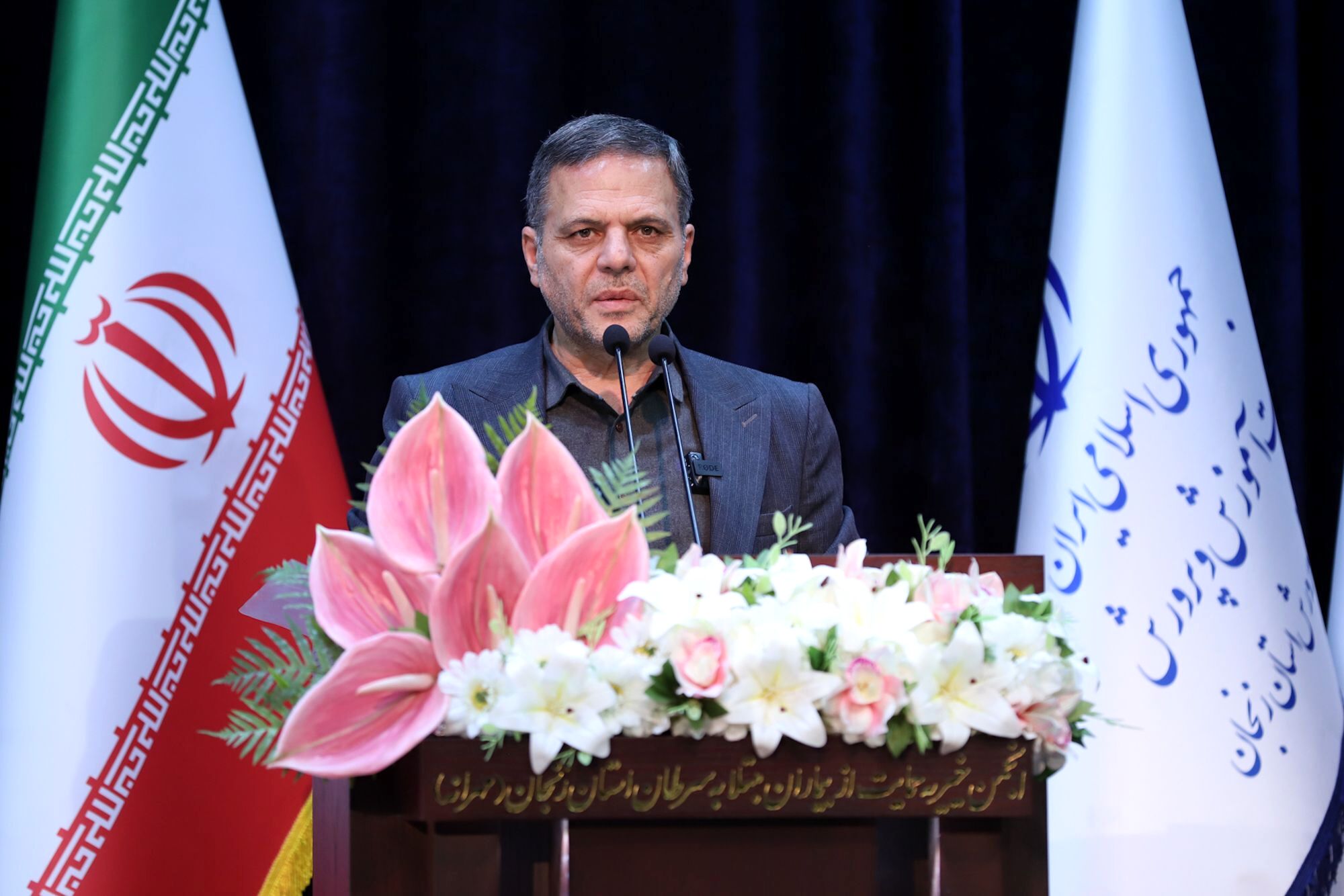 معلمان از مهم‌ترین سرمایه‌های اجتماعی کشور هستند