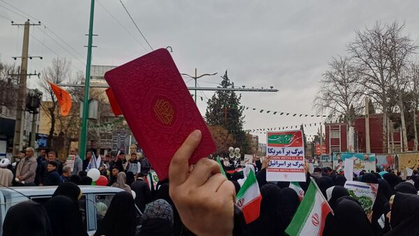 دانش‌آموزان، پاسداری از انقلاب را آغاز می‌کنند