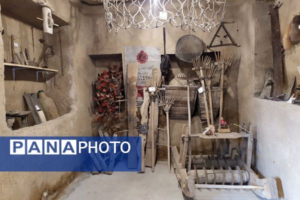 اقامتگاه  بوم‌گردی شهر لپویی -زرقان 