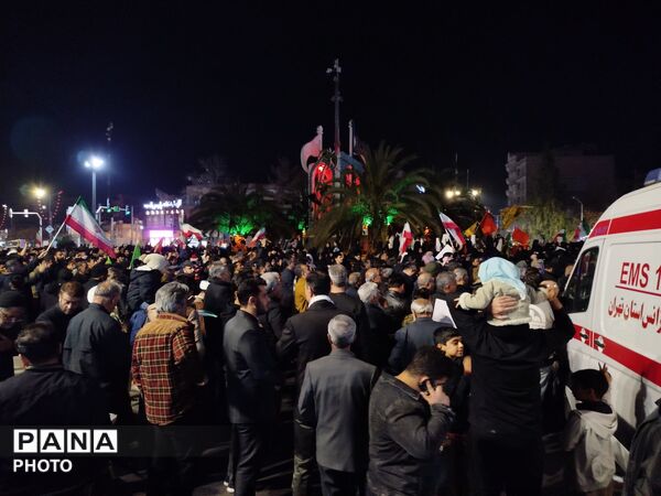 راهپیمایی بزرگ مردم ولایتمدار ورامین بر علیه آمریکا و اسرائیل جنایتکار برای خون خواهی رهبر معظم انقلاب اسلامی
