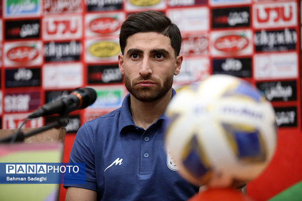 نشست خبری سرمربی تیم های ملی فوتبال ایران و ازبکستان