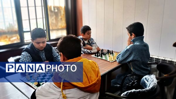 مسابقات شطرنج دانش‌آموزی در شهرستان ورامین
