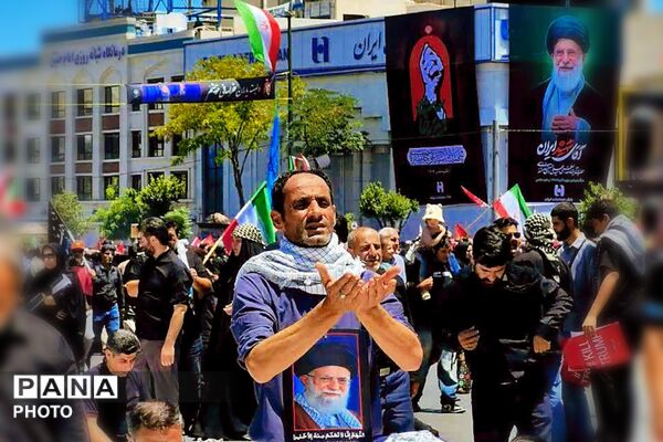 در آغوش خورشید هشتم؛ وداع حماسی با رهبر شهید در حریم امام مهربانی‌ها - 1
