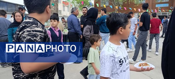 برپایی بازارچه کار و فناوری در دبیرستان شهید بهشتی آشخانه