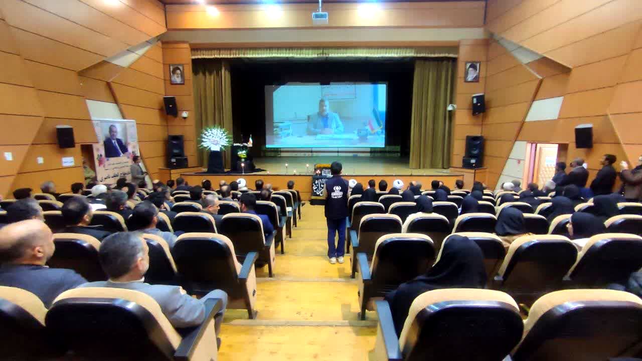 مراسم یادبود خیر مدرسه‌ساز در کوهدشت 