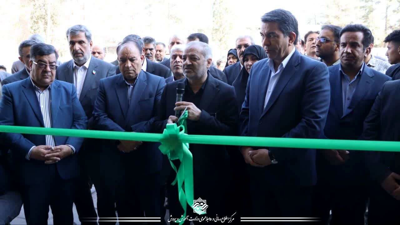 دبستان ۱۲ کلاسه خیرساز حافظ در کرمان افتتاح شد