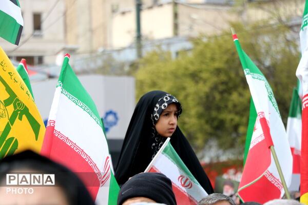نسل جدید، پای آرمان‌های انقلاب 