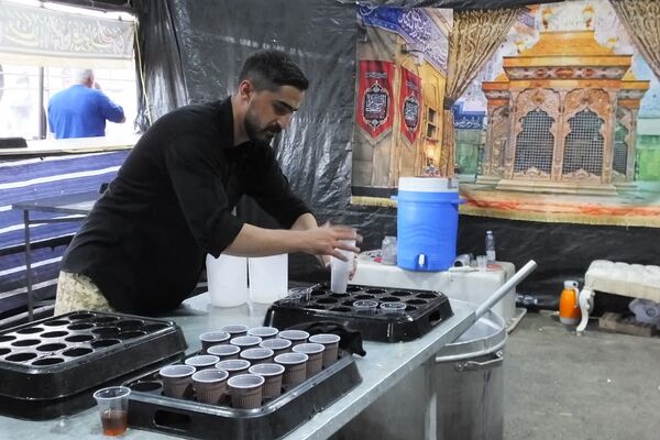 از نگاه معصوم کودک تا اشک پیرمرد؛ روایت عاشقی در موکب «عشاق‌الحسین»