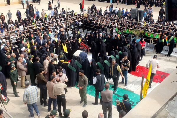 تشییع پیکر شهیده معصومه کرباسی