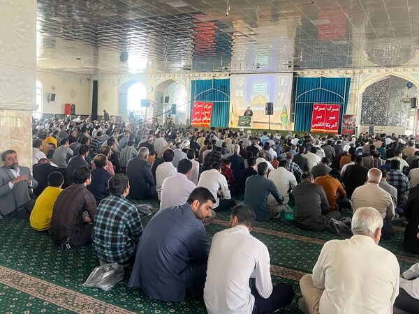 نماز جمعه در کاشمر