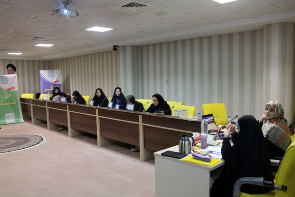 نشست قطب ۵ دوازدهمین دوره مجلس دانش‌آموزی به میزبانی استان آذربایجان شرقی