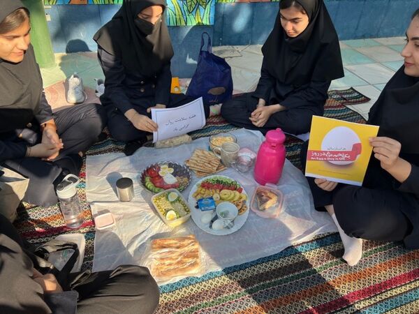 هفته سلامت روان و روز جهانی غذا در دبیرستان جنت شهرستان سملقان