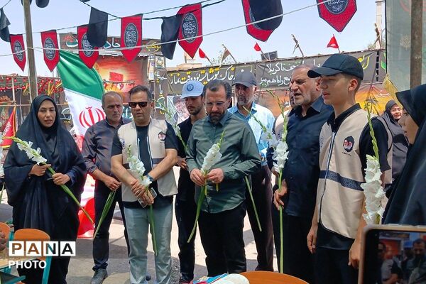 بازدید قائم مقام معاون وزیر سازمان دانش‌آموزی از فعالیت های موکب عشاق‌الحسین(ع)