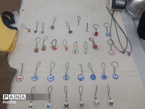 رونق تولید در فرهنگسرای سیمرغ با برپایی بازارچه صنایع دستی