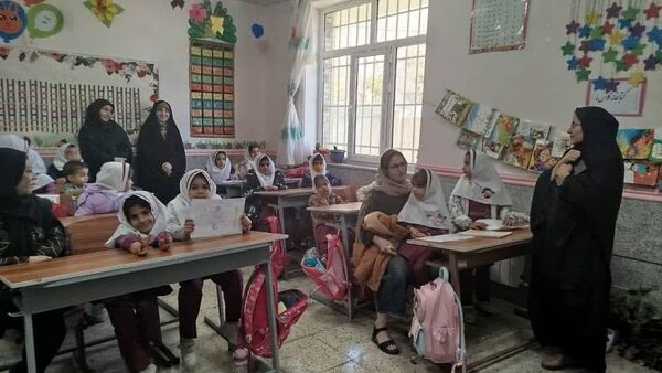 برگزاری مانور زلزله در مدرسه دانش سی سخت 